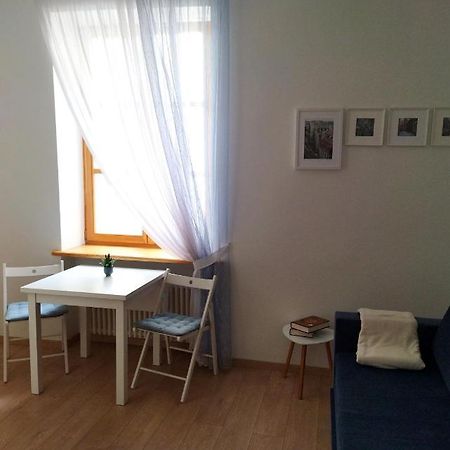 Appartement Neat And Cosy à Riga Extérieur photo
